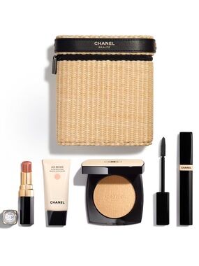 CHANEL Les Beiges Makeup Set in Beige and Black